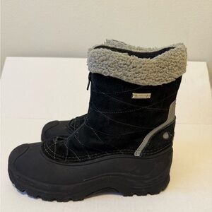 Northside Women’s Black Winter Boots with Gray Trim Size 9